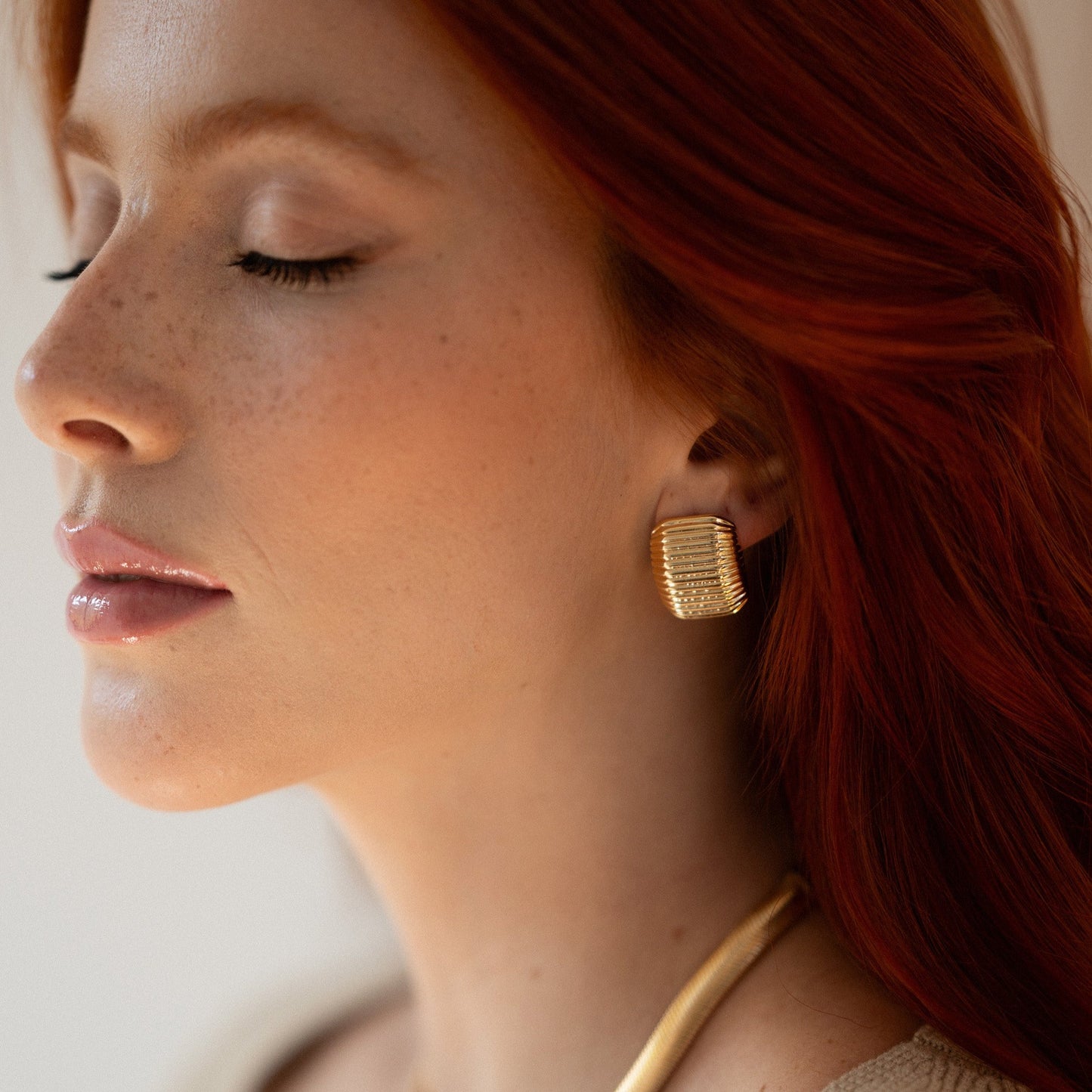 Vintage-Inspired Ribbed Gold Stud Earrings