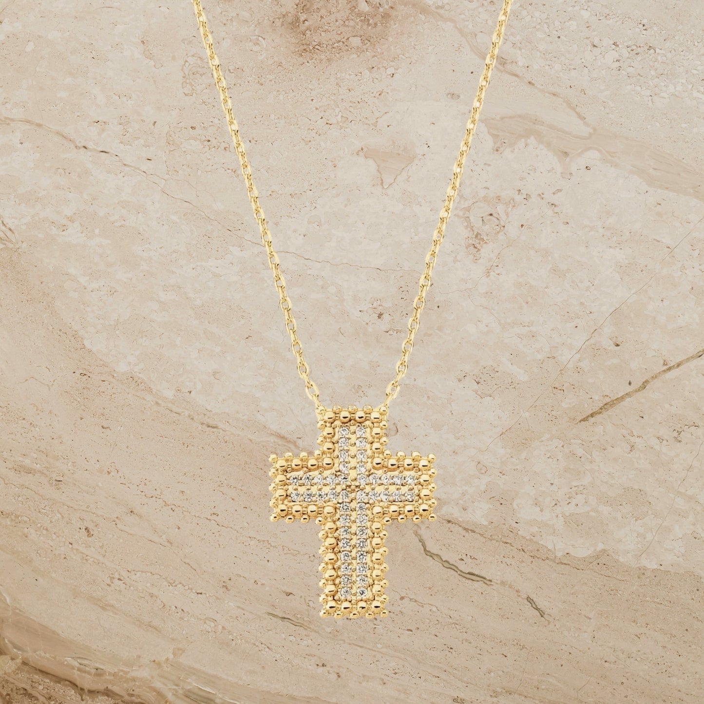 Faith Glow Cross Pendant – Modern Necklace with Sparkling CZ Crystals