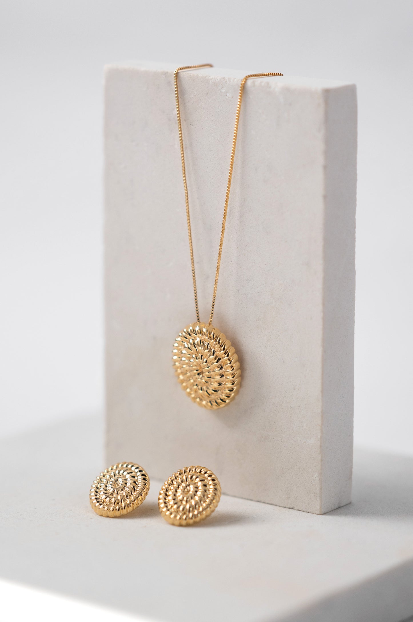Vintage-Inspired Gold Medallion Ara Necklace