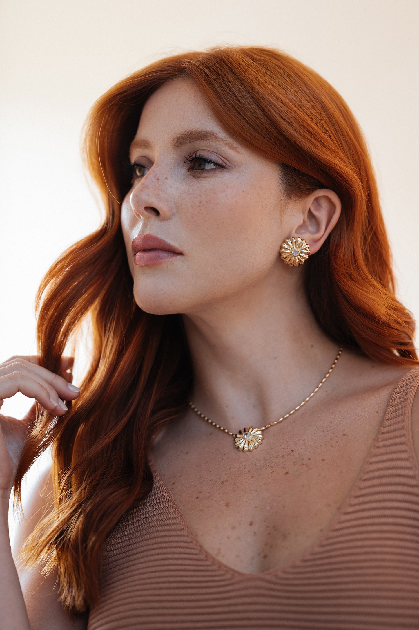 Vintage-Inspired Gold Flower Necklace