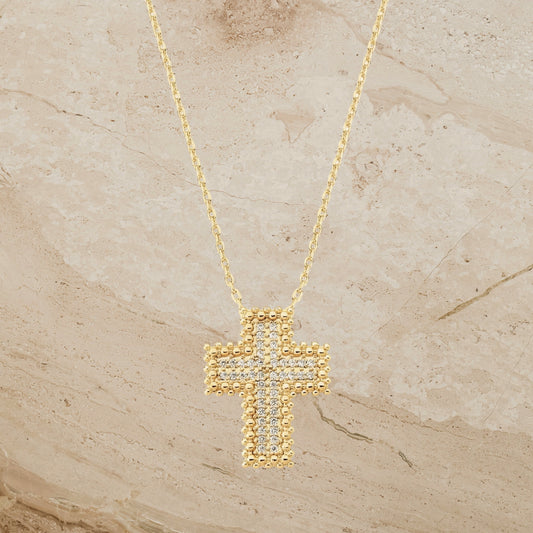 Faith Glow Cross Pendant – Modern Necklace with Sparkling CZ Crystals