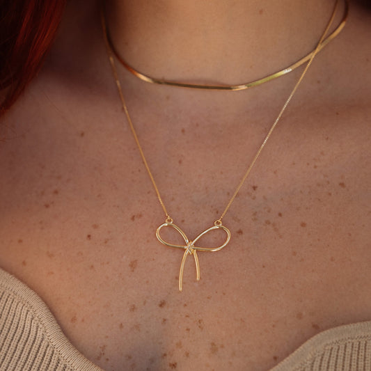 Bow Necklace