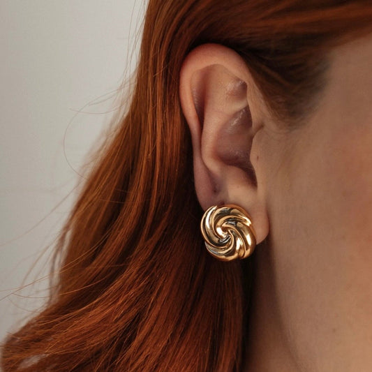 Elegant Swirl Knot Gold Stud Earrings