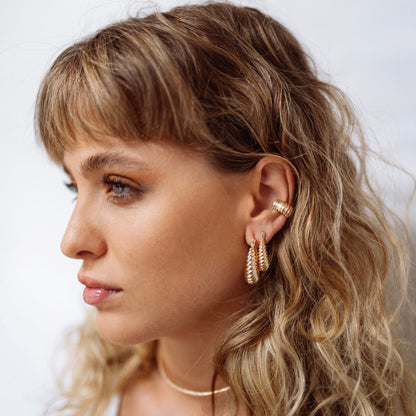 Ribbed Gold Hoop Earrings