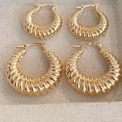 Ribbed Gold Hoop Earrings